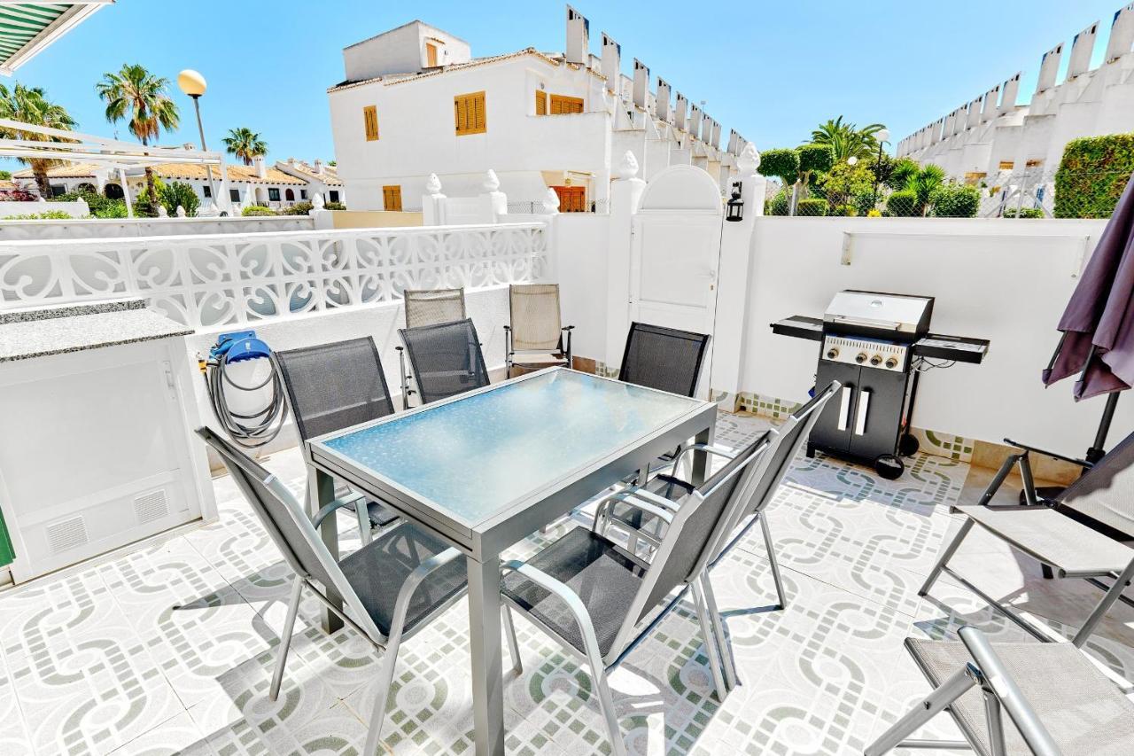 Espanhouse Sonia In La Zenia Playas De オリウエラ エクステリア 写真